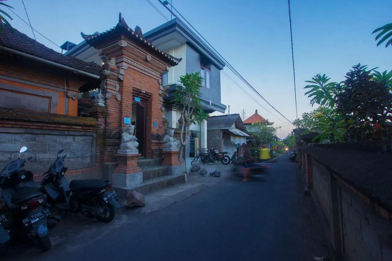 Privatunterkunft Nengah House Ubud